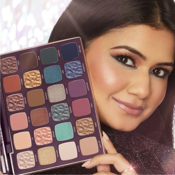 Tarte | Man-eater Nightfall Eyeshadow Palette - Picture 5 of 7